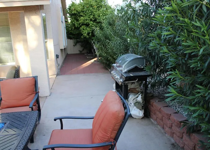 Ferienhaus Arts, Fenced Private Pool, Fire World