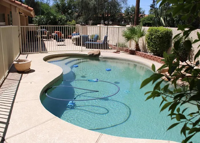 Arts, Fenced Private Pool, Fire World Phoenix