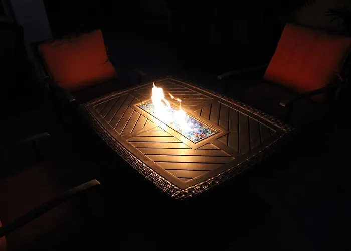 Ferienhaus Arts, Fenced Private Pool, Fire World Phoenix